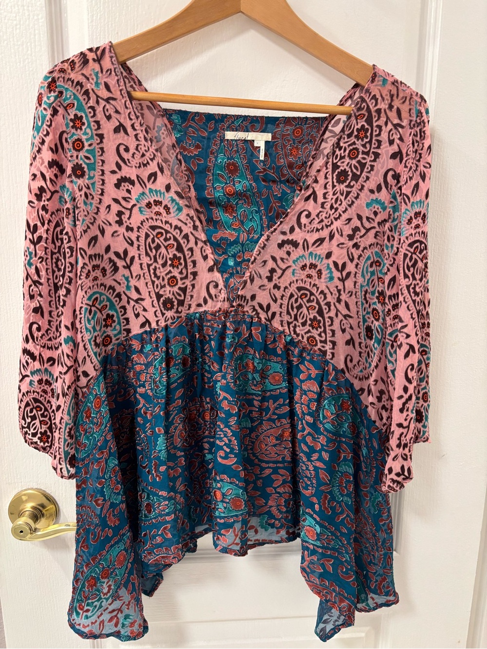 Anthropologie Floreat Valo Burnout Velvet Boho Paisley V-Neck Blouse Pink Teal